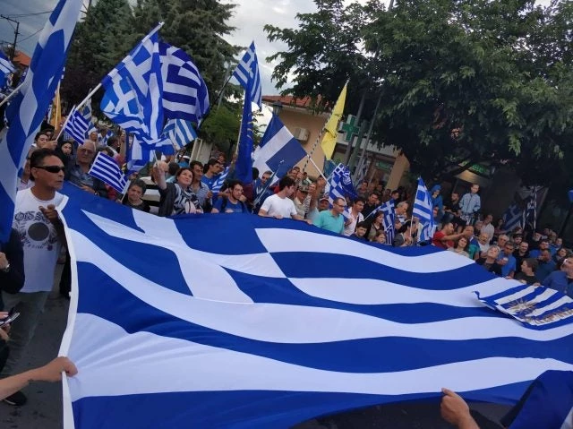 Ηχηρό μήνυμα από την ιστορική Βεργίνα – Πατριωτικός ξεσηκωμός για την Μακεδονία – Επί ποδός οι Έλληνες κατά της επαίσχυντης συμφωνίας των Πρεσπών